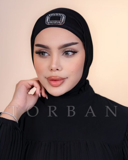 حجاب طباقة مرصع بالسوارفسكي